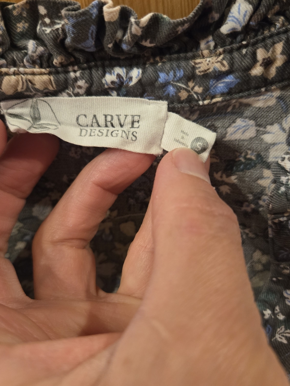 Carve Designs Green Floral Button-Front Shirt Reagan Twill 100% Organic Cotton - Picture 4 of 5